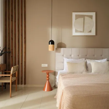 Apartahotel C'est La Vie - Beachfront 3*