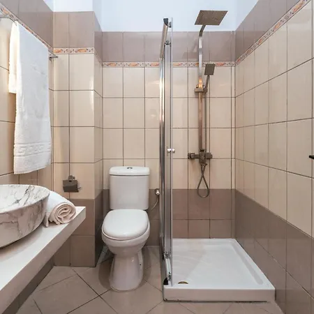 Apartmanhotel C'est La Vie And Laganász