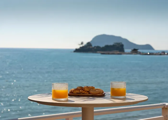 C'est La Vie - Beachfront 3* لاغاناس