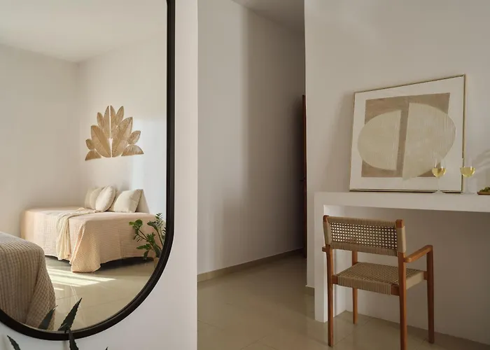C'est La Vie - Beachfront Apart-hotel